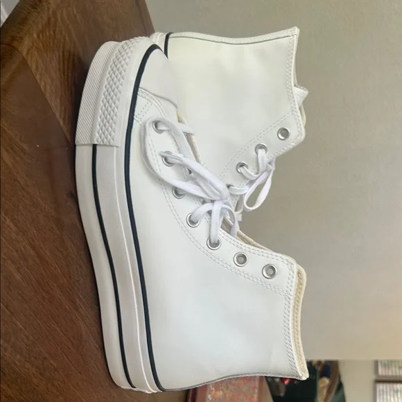 Converse Chuck Taylor All Star Platform White Leather High-Tops NWOT - Picture 12 of 16